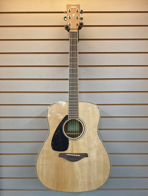 YAMAHA FG820L Left Handed Acoustic Guitar
